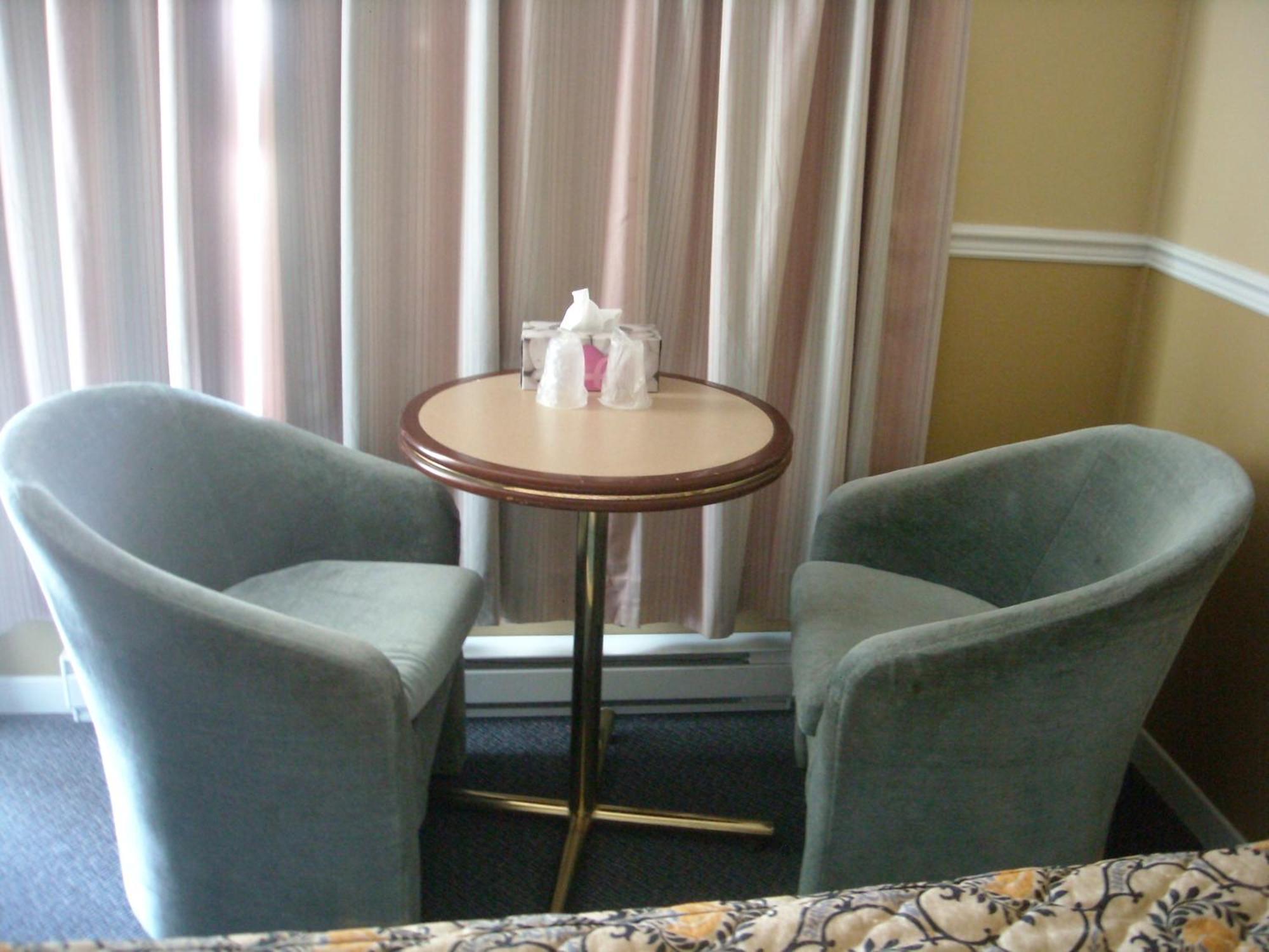 Motel Montreal Notre-Dame-de-l'Ile-Perrot Eksteriør billede