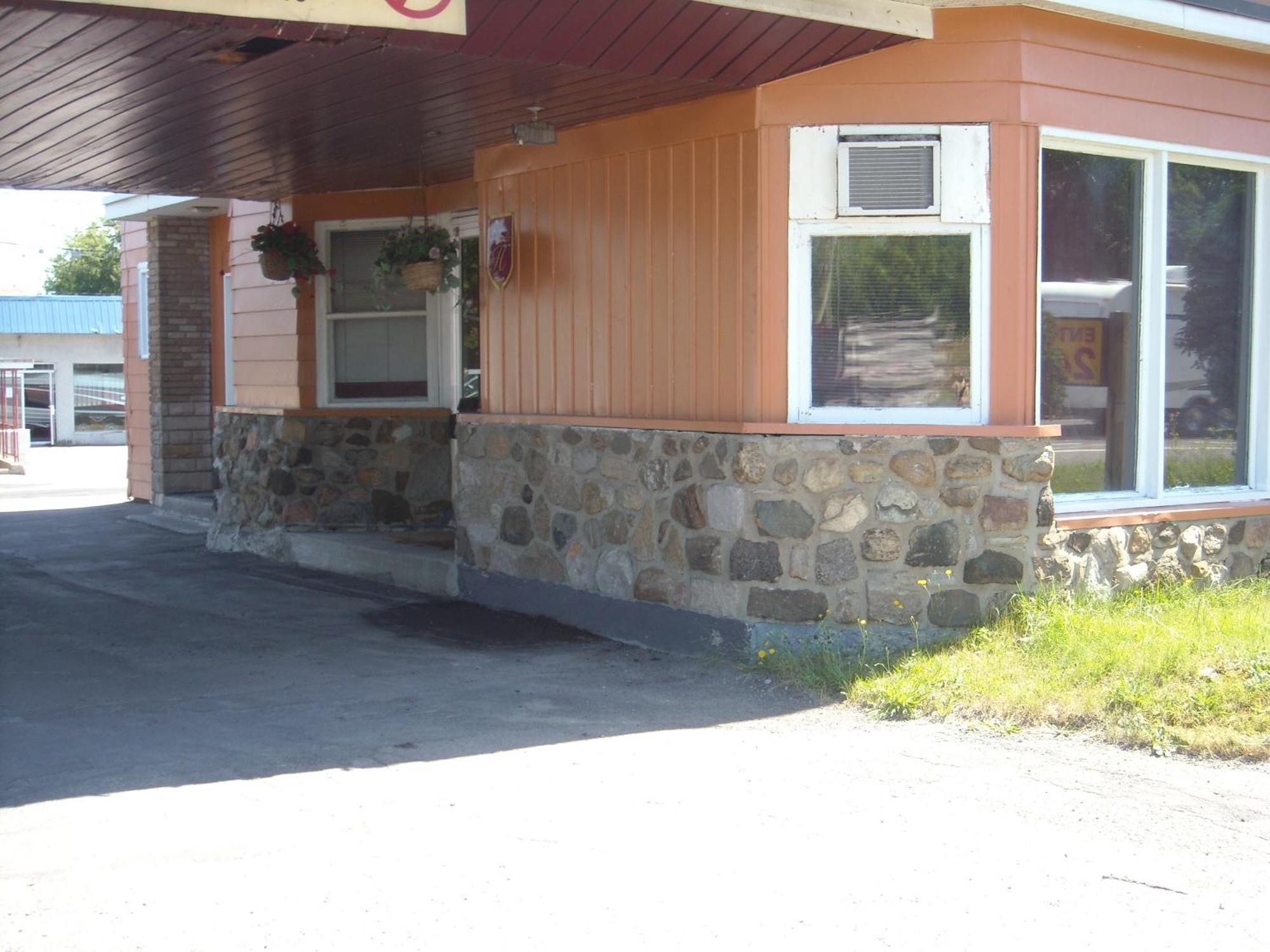 Motel Montreal Notre-Dame-de-l'Ile-Perrot Eksteriør billede