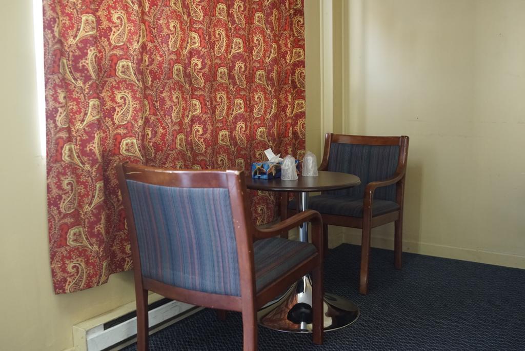 Motel Montreal Notre-Dame-de-l'Ile-Perrot Eksteriør billede