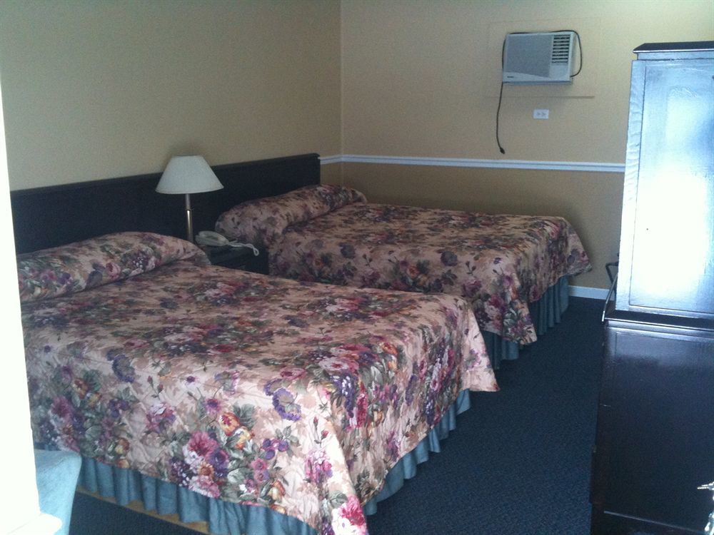 Motel Montreal Notre-Dame-de-l'Ile-Perrot Eksteriør billede