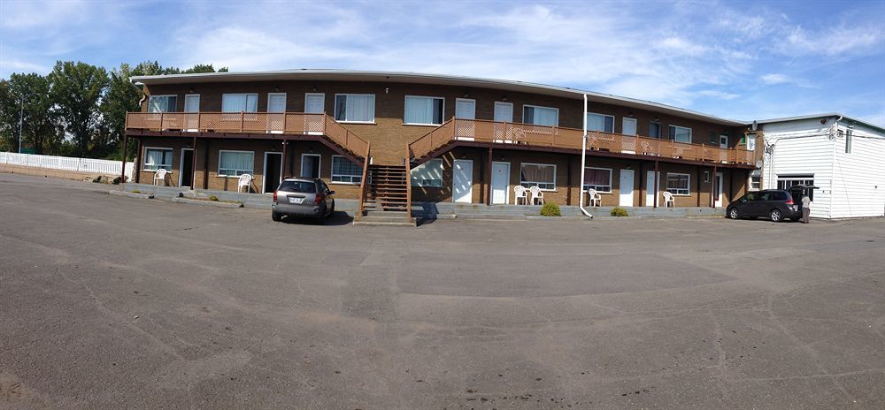 Motel Montreal Notre-Dame-de-l'Ile-Perrot Eksteriør billede